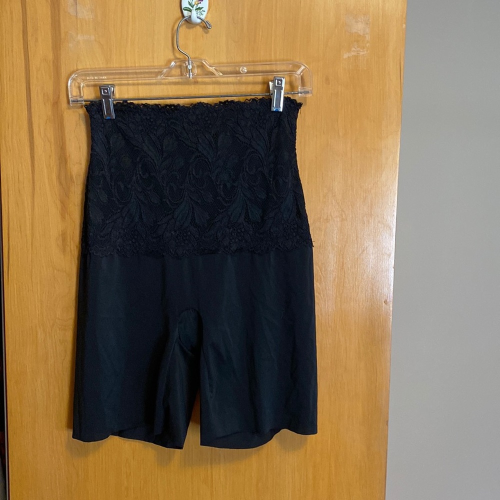 Rhonda Shear waist and thigh shapewear